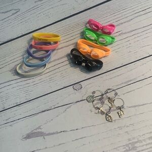 3 sets of drink markers